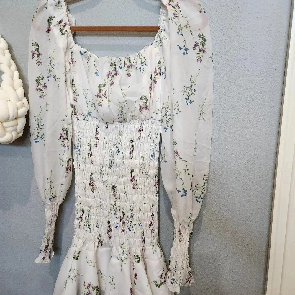 Nasty Gal floral dress - Picture 3 of 8